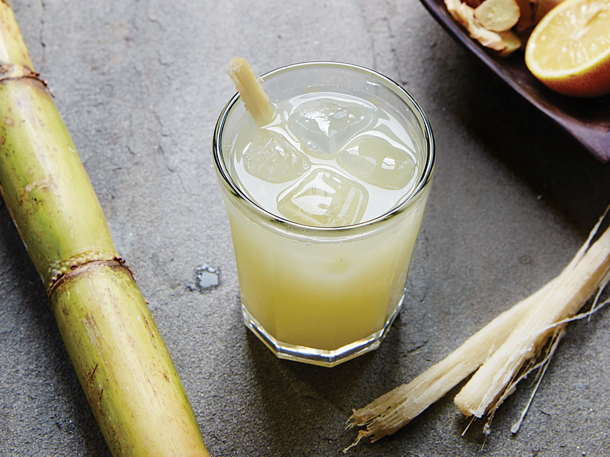 Nước mía (sugarcane juice)